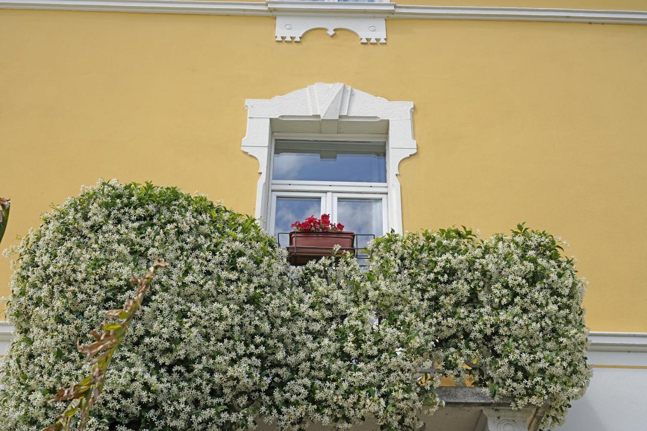 Hotel Ristorante Lepanto Salò Kültér fotó