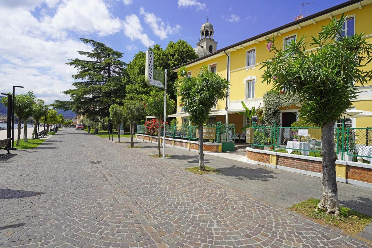 Hotel Ristorante Lepanto Salò Kültér fotó